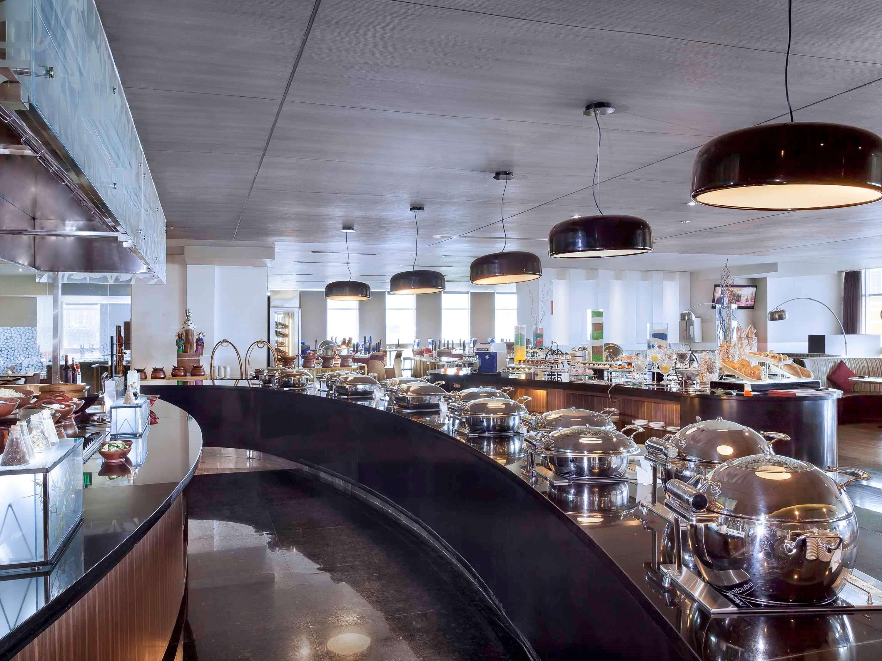 Novotel Jakarta Gajah Mada Extérieur photo
