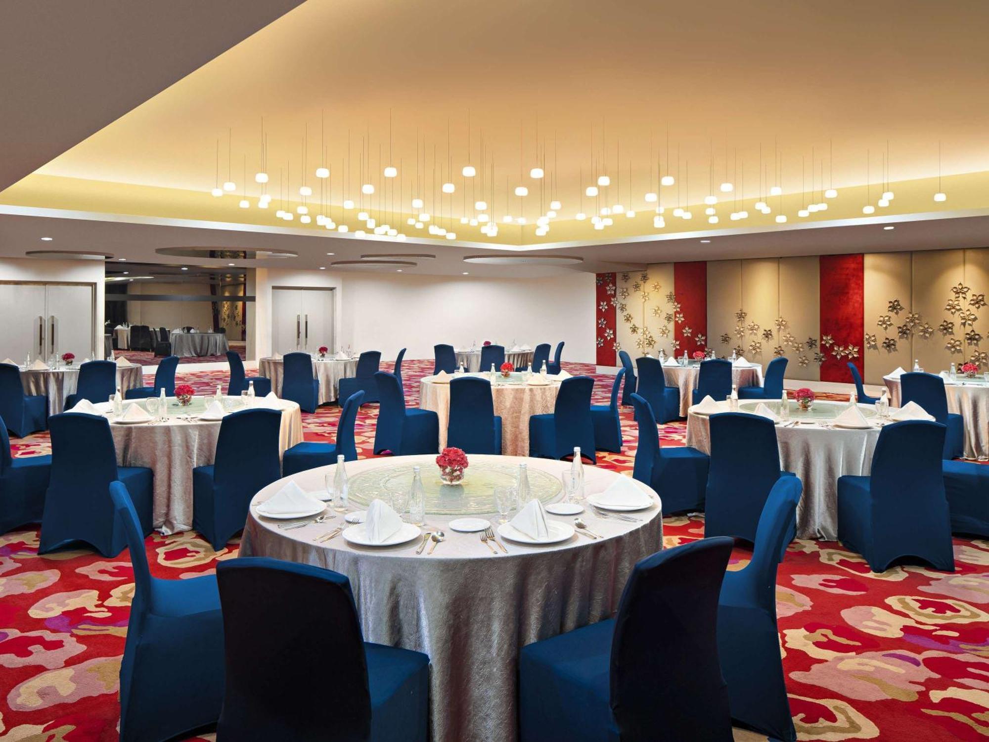 Novotel Jakarta Gajah Mada Extérieur photo
