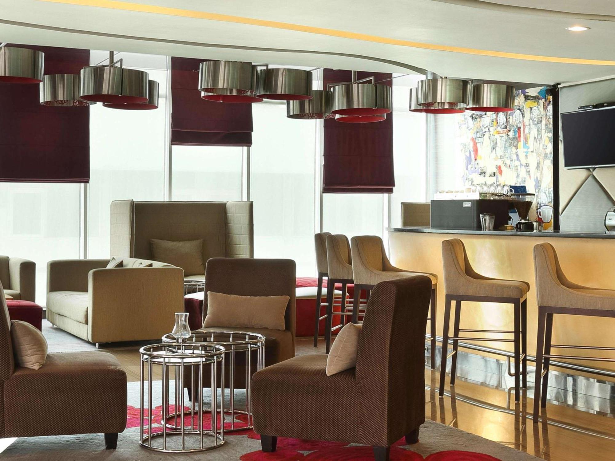 Novotel Jakarta Gajah Mada Extérieur photo
