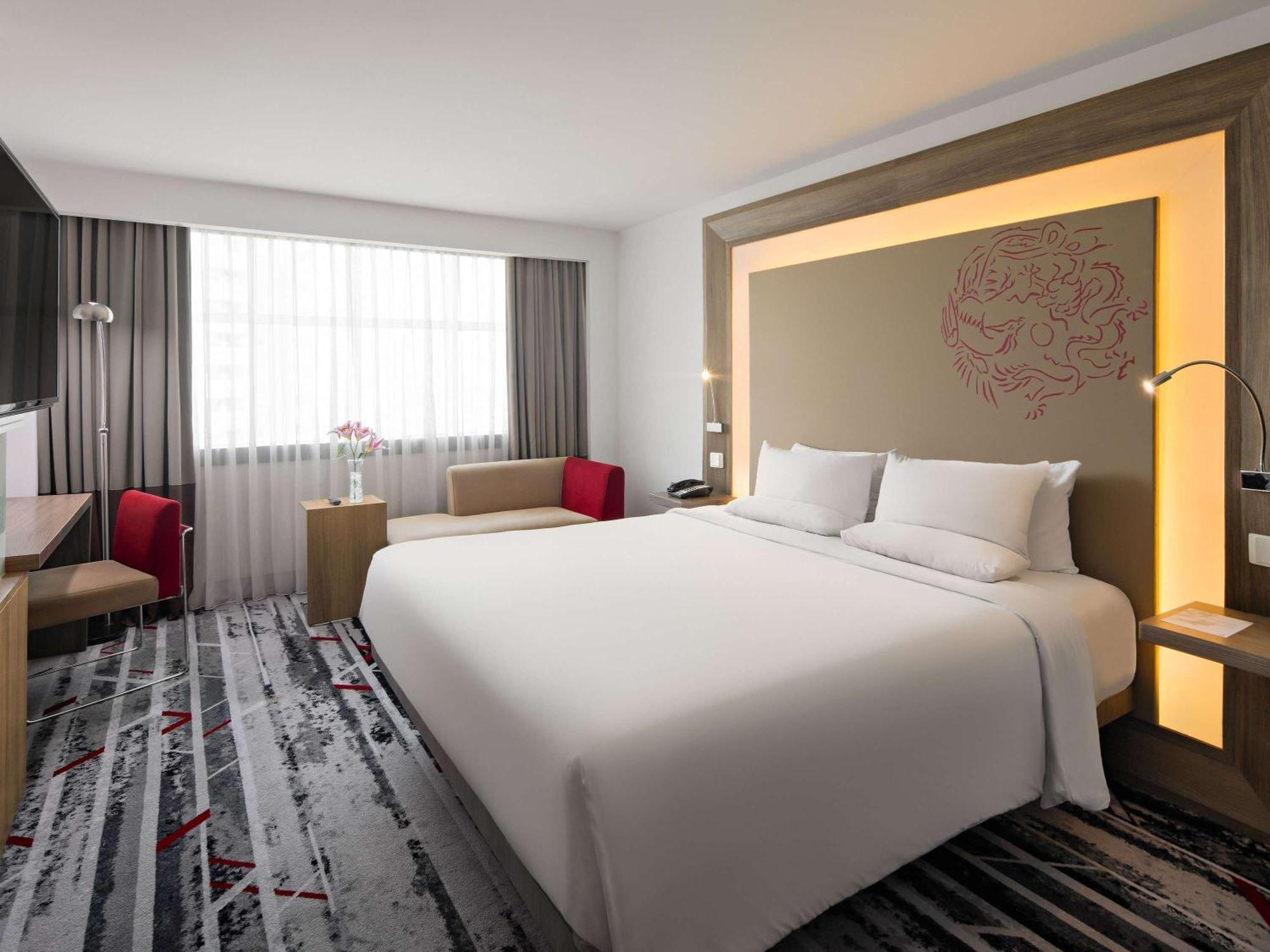 Novotel Jakarta Gajah Mada Extérieur photo