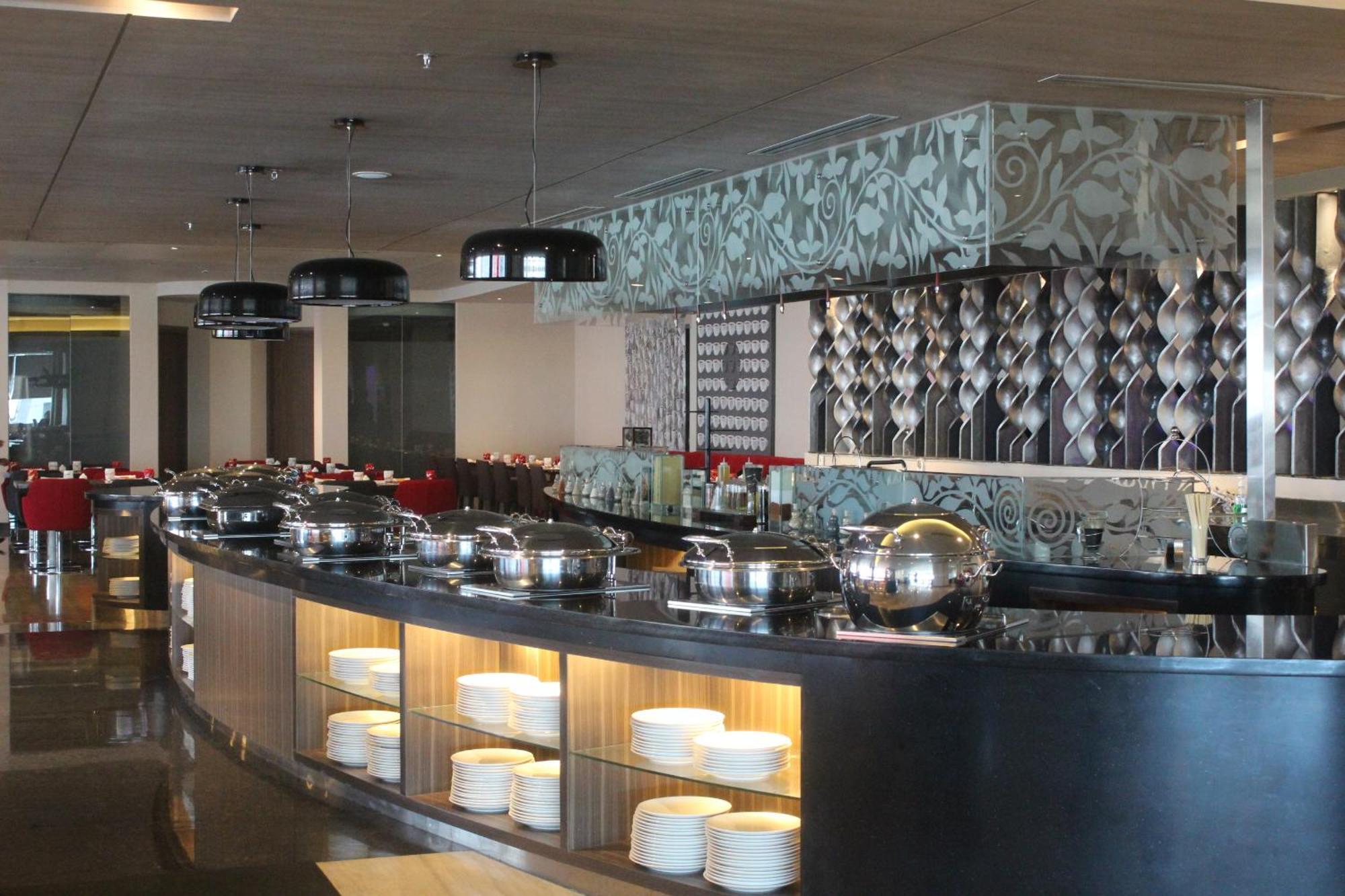 Novotel Jakarta Gajah Mada Extérieur photo