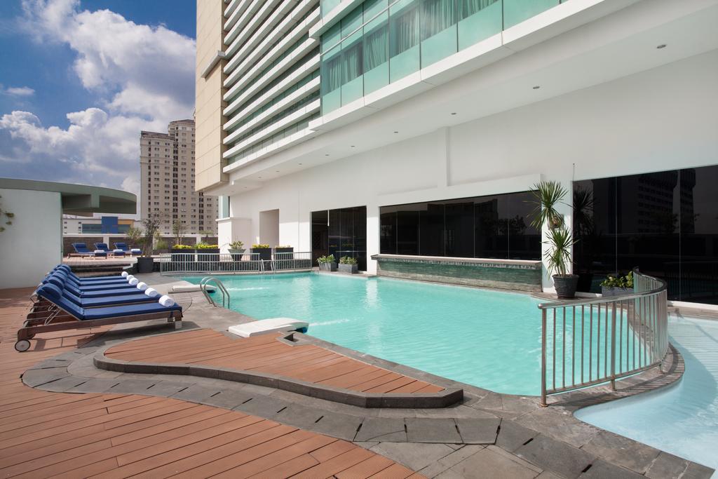 Novotel Jakarta Gajah Mada Extérieur photo