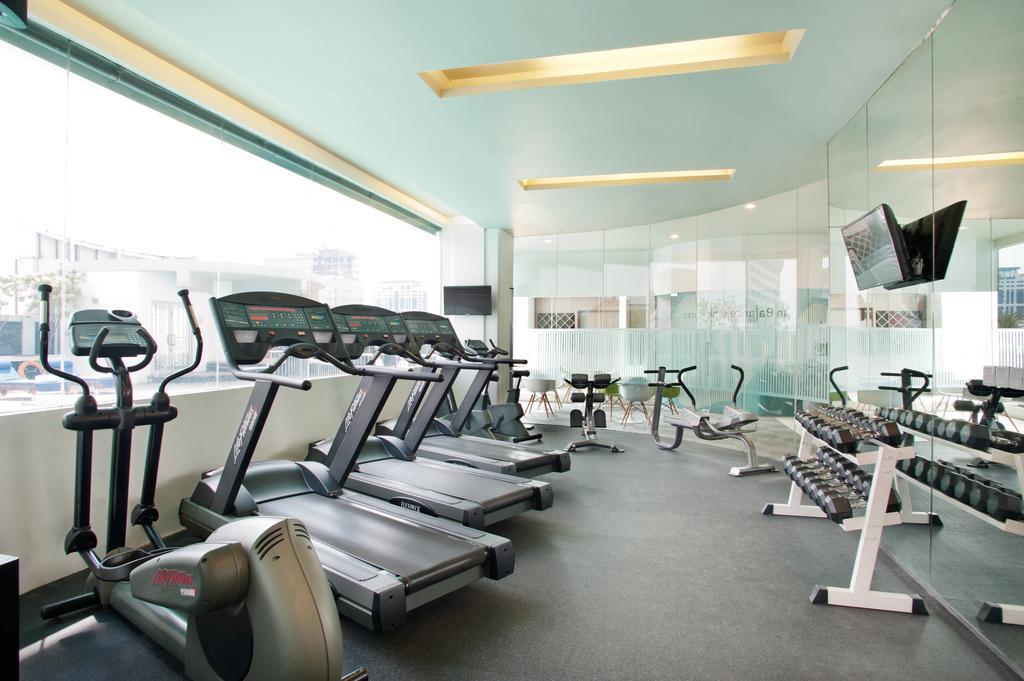 Novotel Jakarta Gajah Mada Extérieur photo