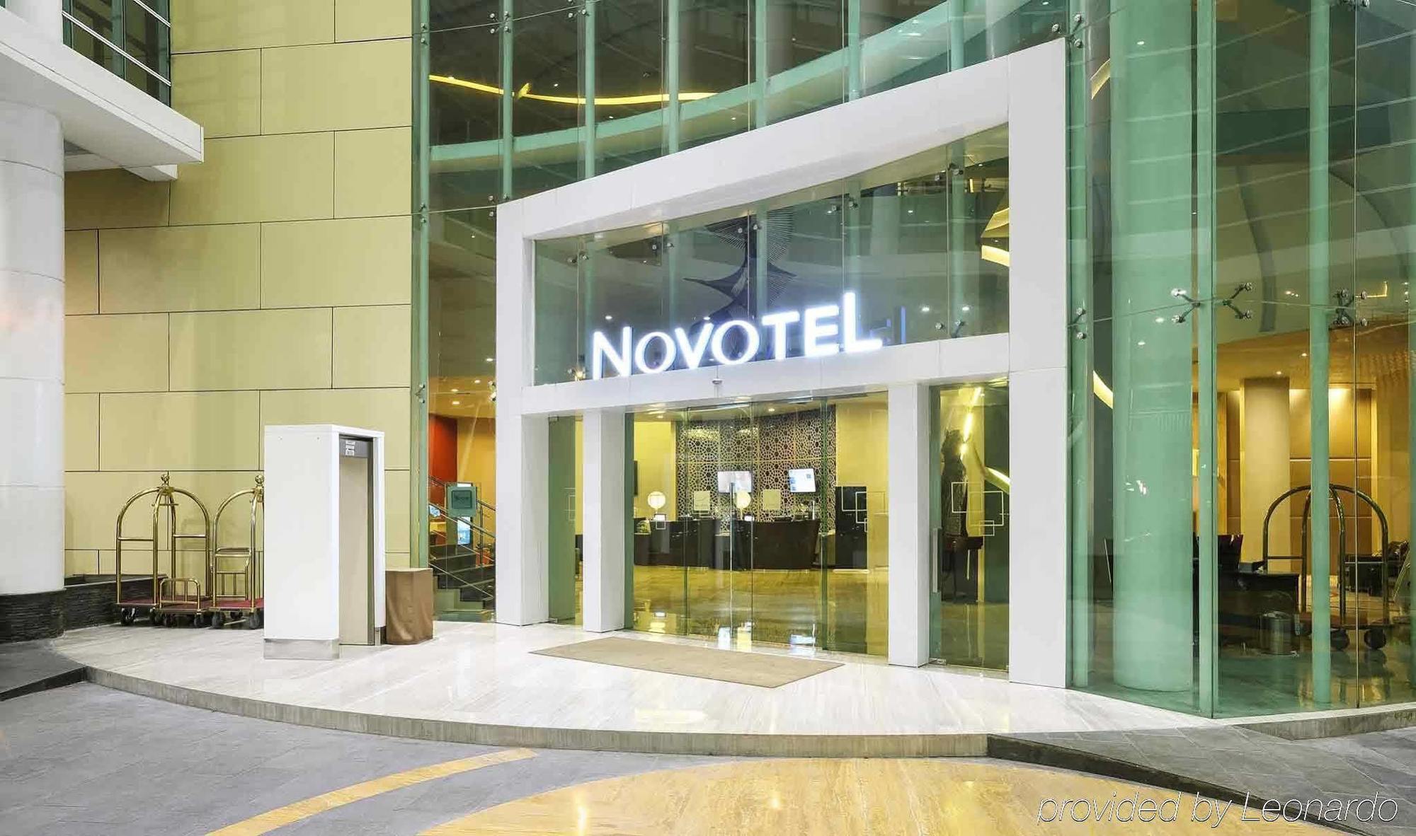 Novotel Jakarta Gajah Mada Extérieur photo